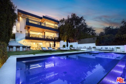 800 N Tigertail Road Los Angeles CA 90049
