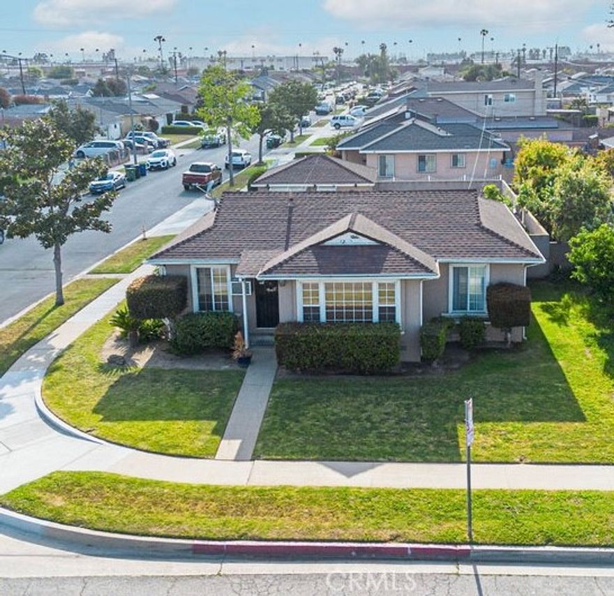 Great investment opportunity with upside potential! This property features a 3 Bedrooms/1 Bath front house, along with a 1 Bedroom/1 Bath junior ADU.
A detached 2-car garage adds significant value and presents strong ADU development potential (buyer to verify), creating an opportunity to increase density and maximize returns. The configuration supports long-term hold strategies, value-add opportunities, or future redevelopment in a high-demand rental market. Well-suited for investors looking to expand their portfolio, enhance cash flow, and capitalize on ADU-driven growth. Convenient access to 110, 105 and 91 freeways, public transportation, and a strong rental demand for long-term appreciation.