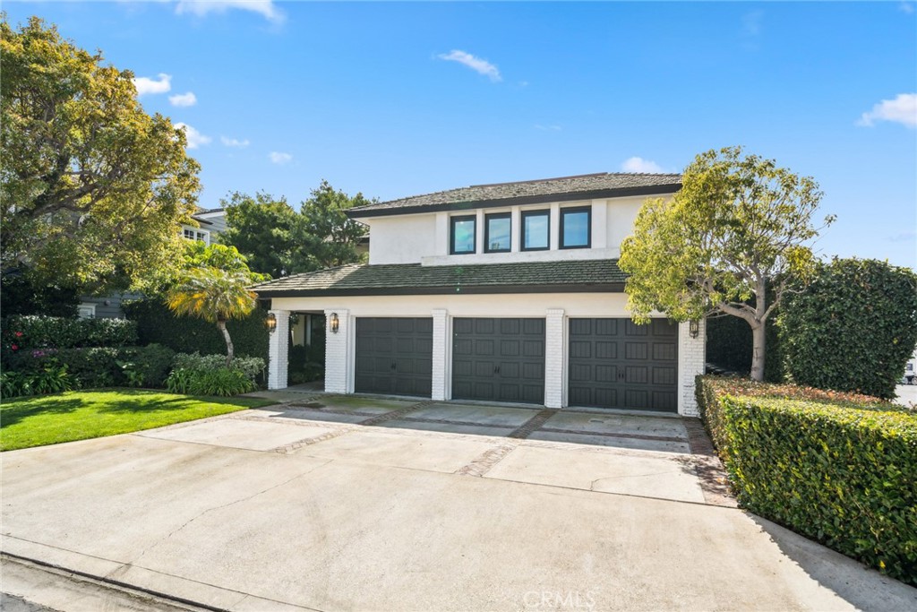 2572 Bayshore Drive
