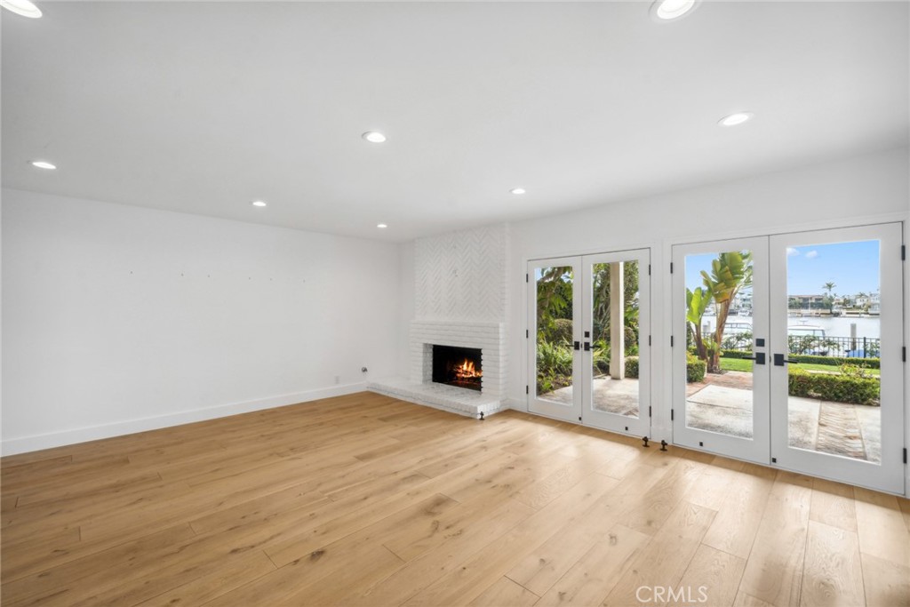 2572 Bayshore Drive