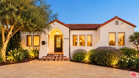 Photo of 1940 N Western Avenue, Los Angeles, CA 90027 (MLS # 26893483)
