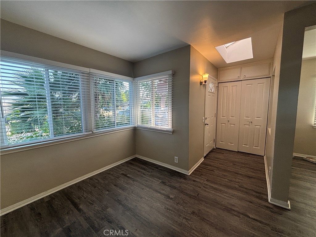Photo of 14953 Sylvan Street, Van Nuys, CA 91411 (MLS # OC25196727)