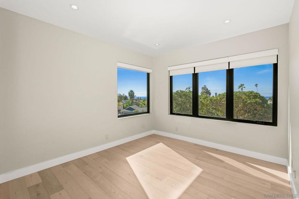 Pacific Beach - Residential