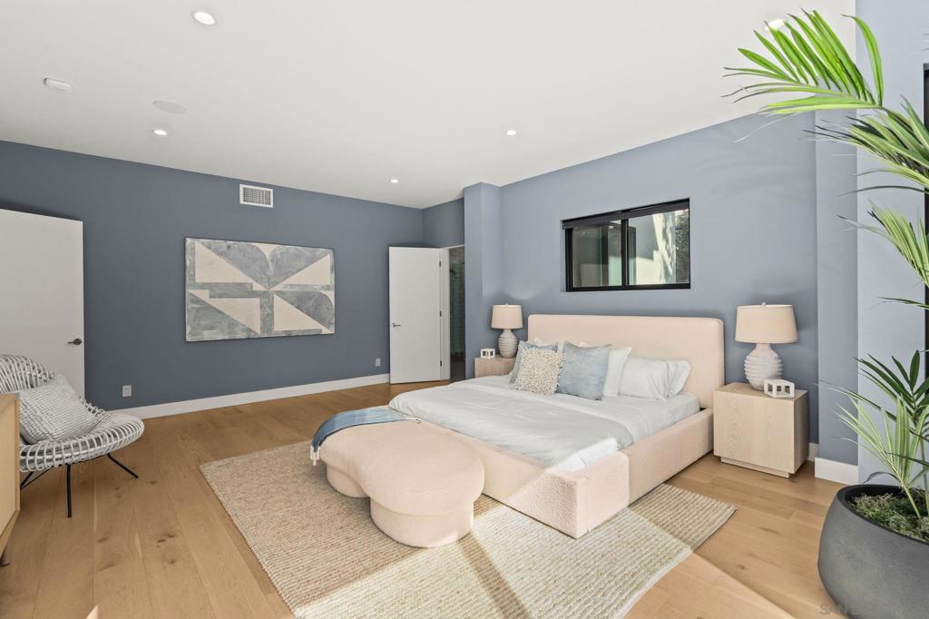 Pacific Beach - Residential