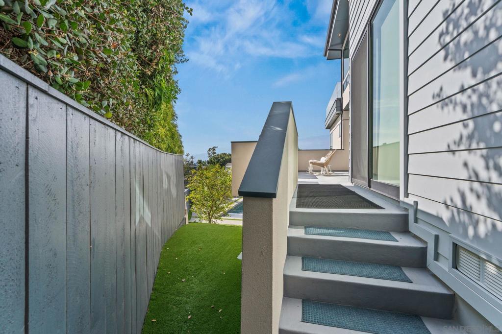 Pacific Beach - Residential