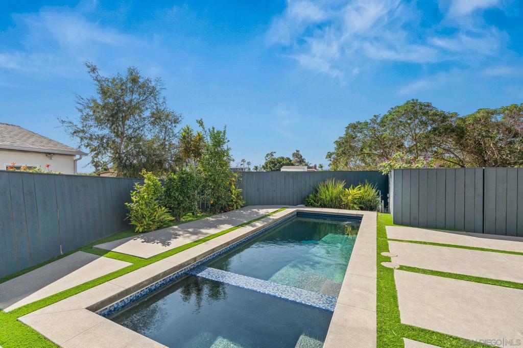 Pacific Beach - Residential