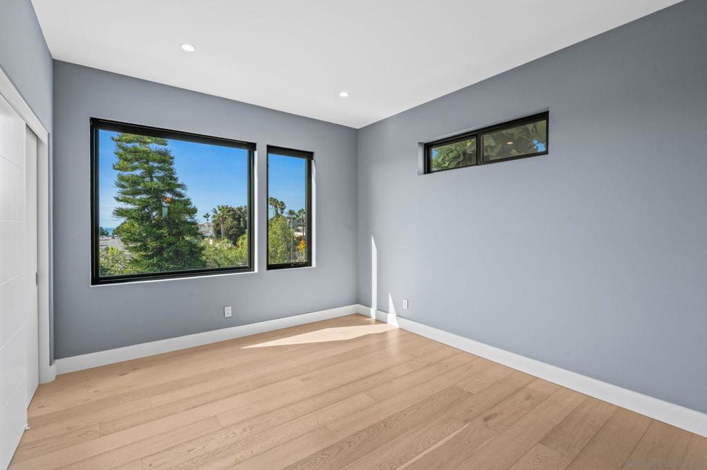 Pacific Beach - Residential