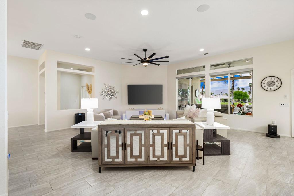 Heritage Palms CC - Residential