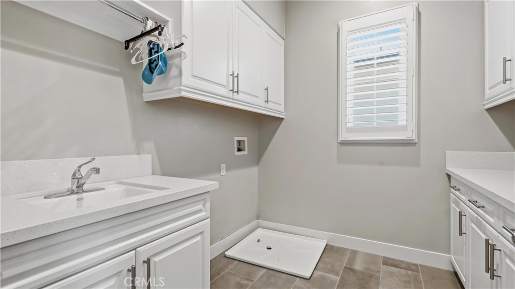 117 Interstellar, Irvine CA 92618 - Photo 49