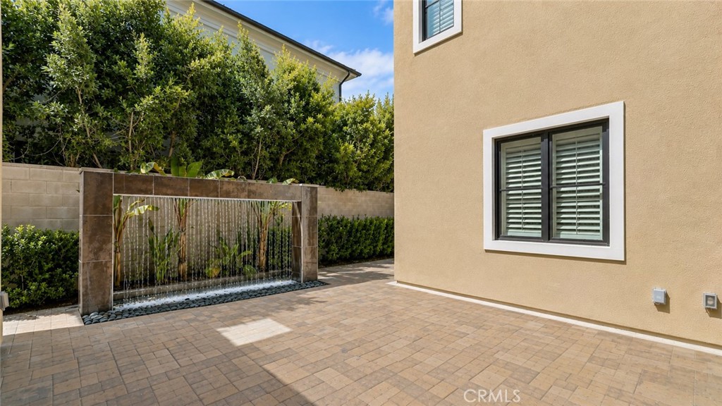 117 Interstellar, Irvine CA 92618 - Photo 11