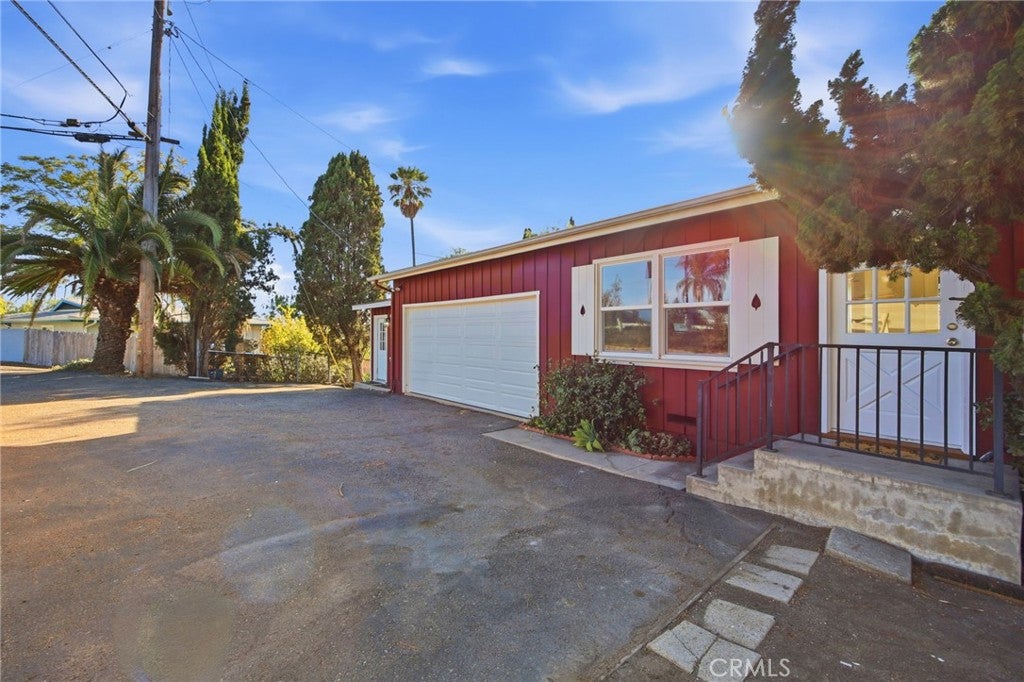 644 Hillside Terrace