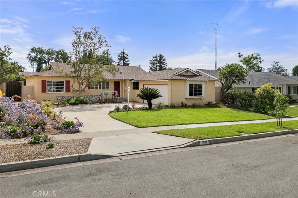 1018 Stanford Avenue