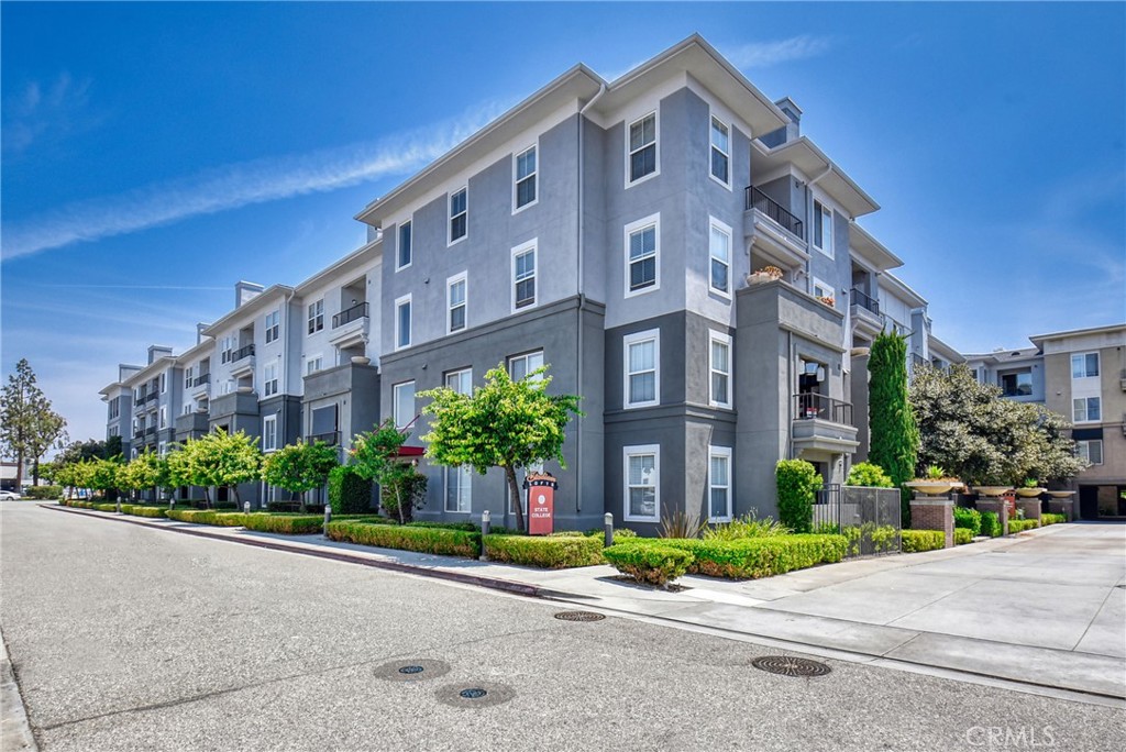 Stadium Lofts - Residential