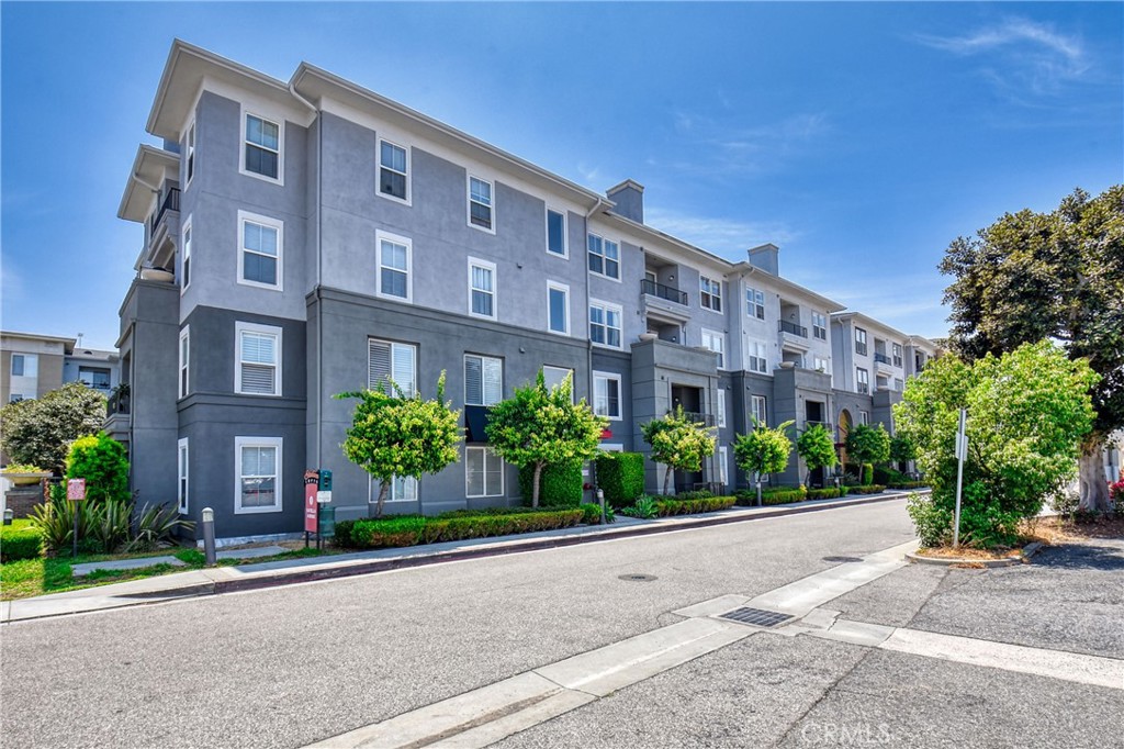 Stadium Lofts - Residential