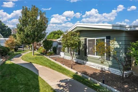 16774 Lake Tree Drive Unit 273, Yorba Linda, CA 92886 - MLS#: OC25236788