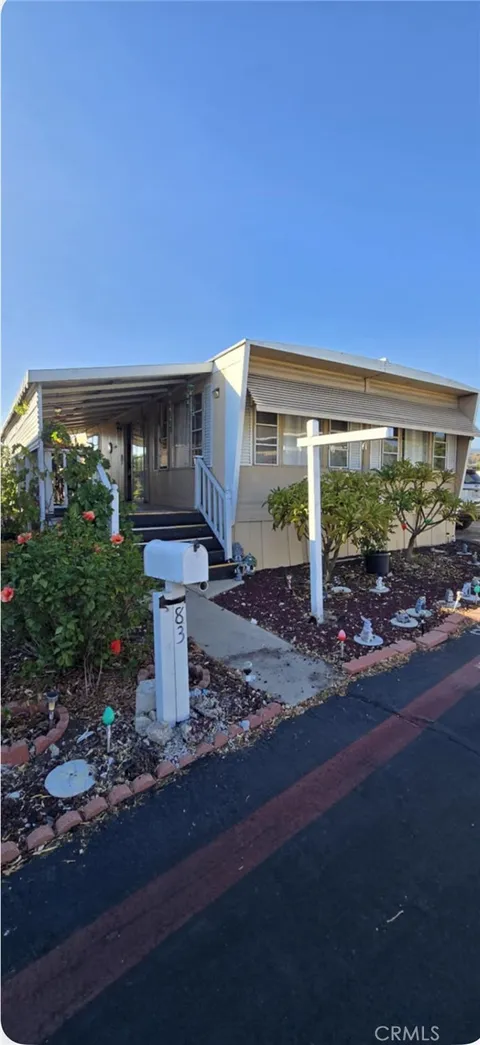 201 E Arrow Hwy, Glendora, CA 91740 - MLS#: CV25138216