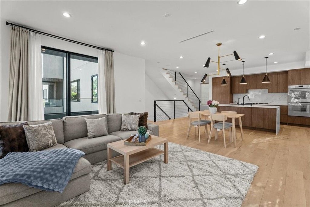 Photo of 4322 N SERENE Place, Studio City, CA 91604 (MLS # IG26059889)