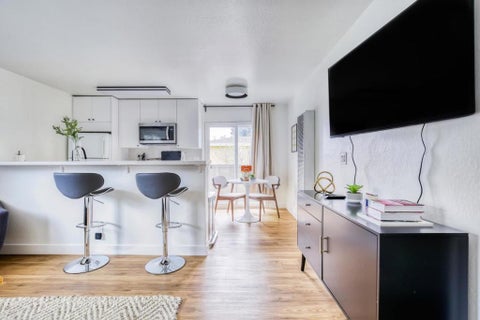 Photo of 128 E Reed Street #5, San Jose, CA 95112 (MLS # ML82052954)