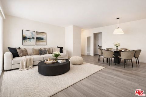 Photo of 1446 S COCHRAN Avenue #1, Los Angeles, CA 90019 (MLS # 26644405)