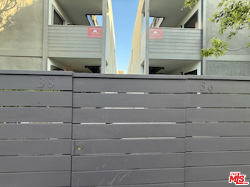 36 Horizon Avenue