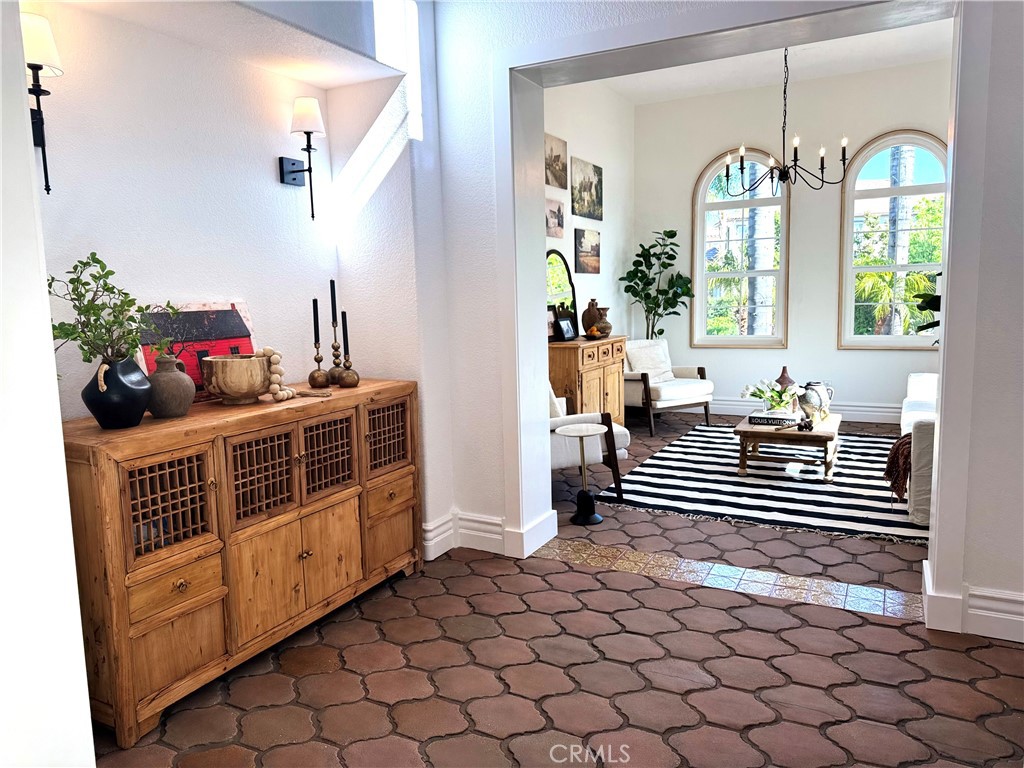 24395 Las Palmas Street