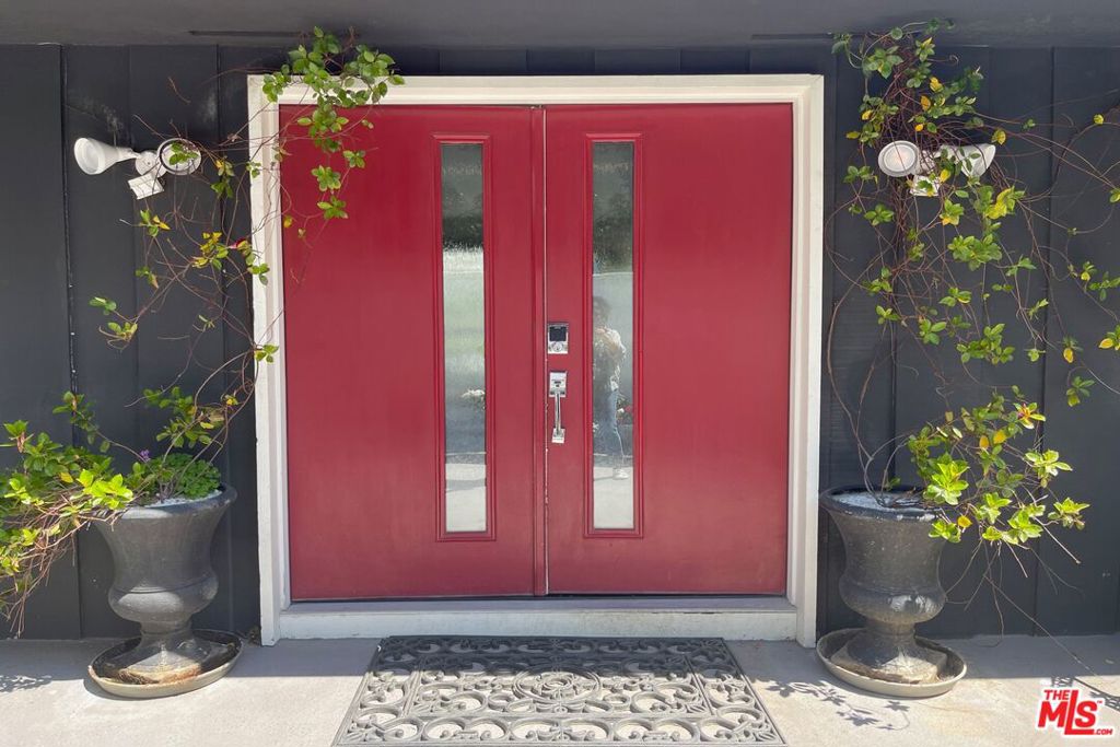 3200 Wrightwood Drive