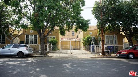 Photo of 2840 W 12TH Street, Los Angeles, CA 90006 (MLS # 26664917)