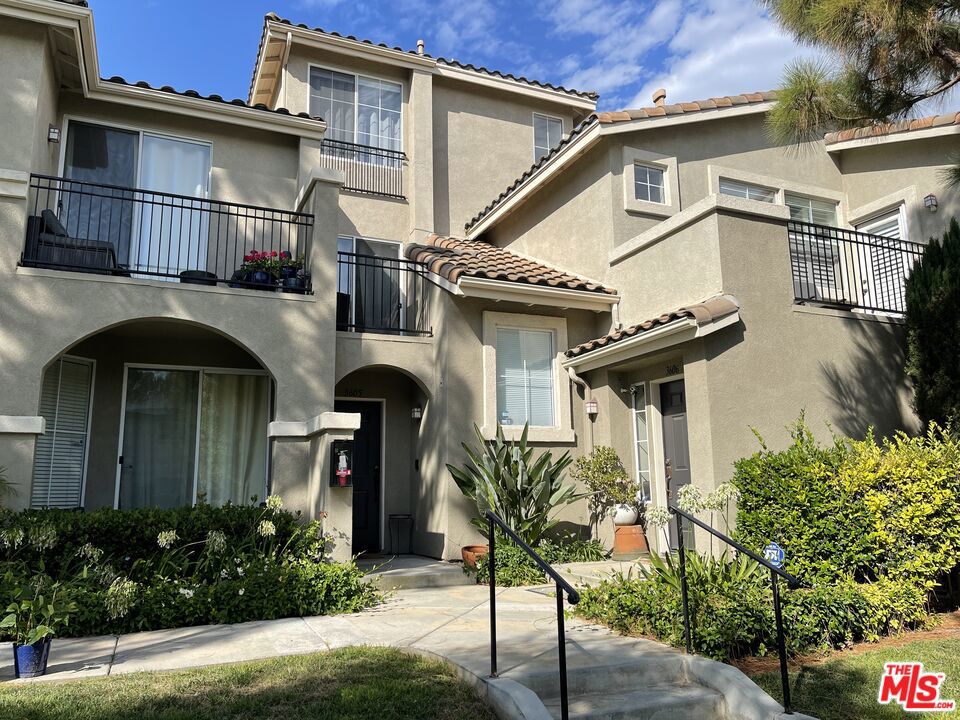 3605 Orangewood
