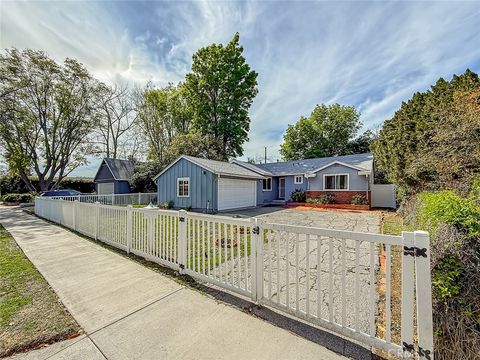 Tiny photo for 6565 Vicky Avenue, West Hills, CA 91307 (MLS # SR26042387)
