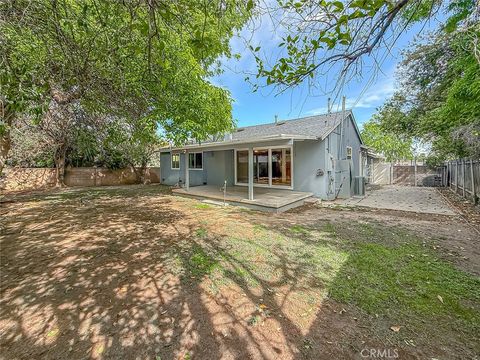 Tiny photo for 6565 Vicky Avenue, West Hills, CA 91307 (MLS # SR26042387)