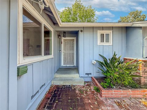 Tiny photo for 6565 Vicky Avenue, West Hills, CA 91307 (MLS # SR26042387)
