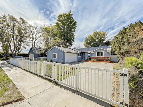 Tiny photo for 6565 Vicky Avenue, West Hills, CA 91307 (MLS # SR26042387)