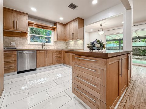 Tiny photo for 6565 Vicky Avenue, West Hills, CA 91307 (MLS # SR26042387)