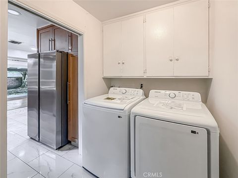 Tiny photo for 6565 Vicky Avenue, West Hills, CA 91307 (MLS # SR26042387)