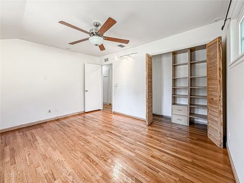 Tiny photo for 6565 Vicky Avenue, West Hills, CA 91307 (MLS # SR26042387)