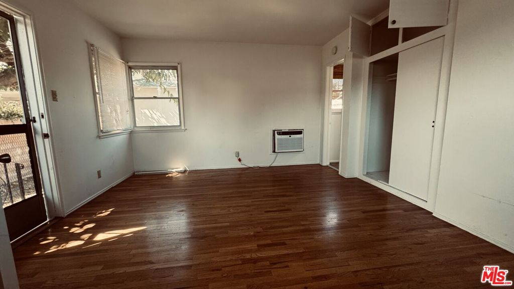 Suzi Oliver - Residential Lease