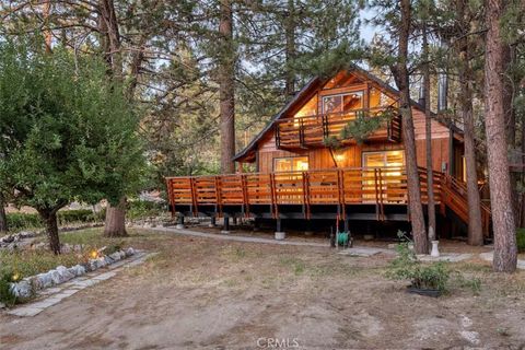Photo of 42535 Avalon Road, Big Bear Lake, CA 92315 (MLS # IG25241139) Photo of 42535 Avalon Road, Big Bear Lake, CA 92315 (MLS # IG25241139)