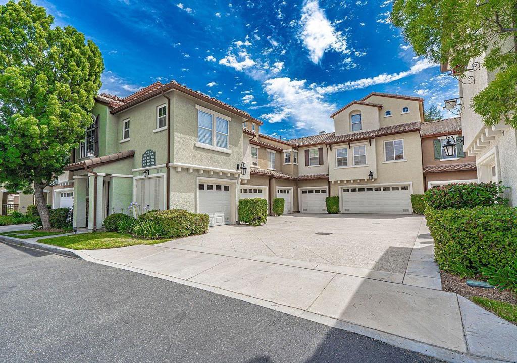28246 Canterbury Court