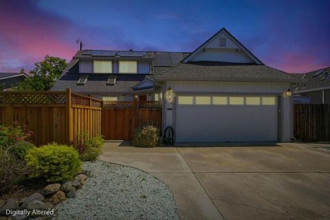 Photo of 949 Pleasant Hill Road, Redwood City, CA 94061 (MLS # ML82048909)