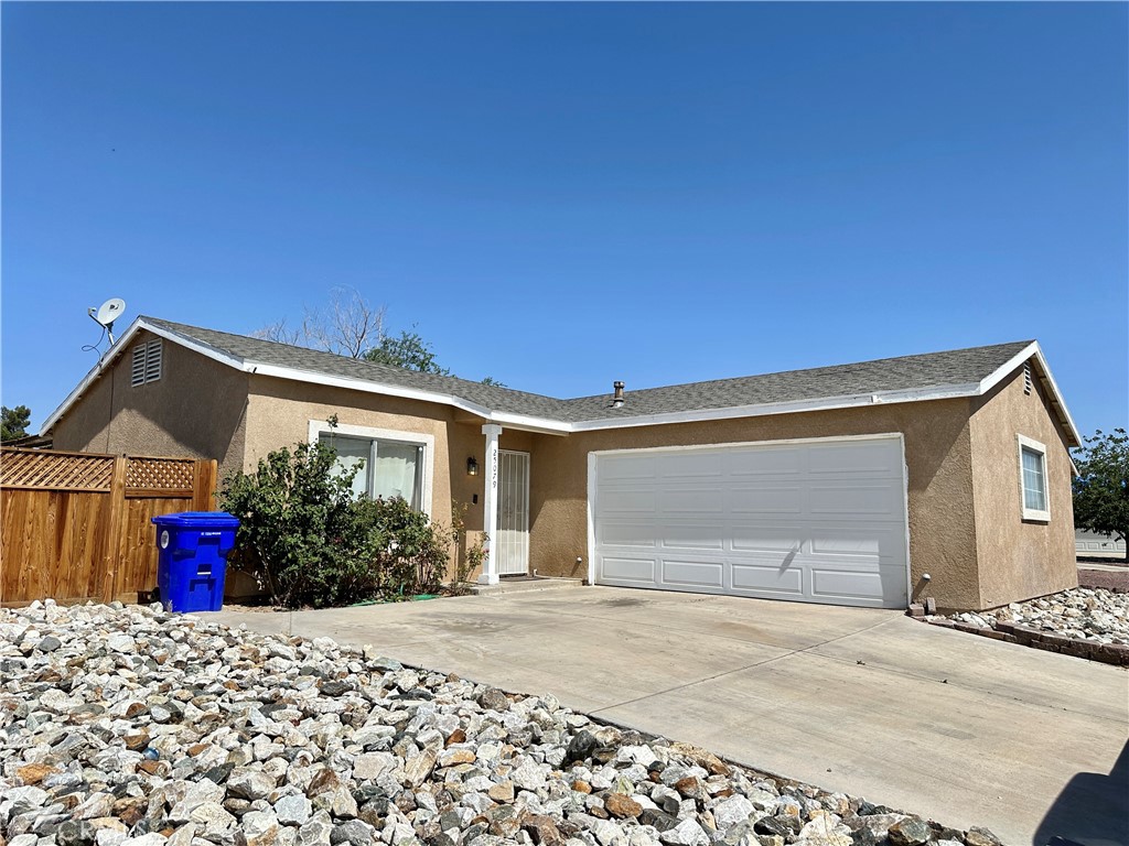 WELCOME HOME TO THIS 2 BEDROOM, 1 BATH HOME IN A QUIET COMMUNITY IN BARSTOW/LENWOOD AREA. THE HOME HAS ROCKED FRONT YARD AND NICE SIZED BACK YARD WITH PLENTY OF ROOM FOR PETS AND FAMILY BBQ's. THIS AREA HAS A PARK FOR KIDS AND PETS TO ENJOY AND IS CLOSE TO THE 15 FREEWAY FOR COMMUTERS. ITS A GREAT STARTER HOME FOR A FAMILY. THE SELLER UPGRADED THE HOME WITH A NEWER AC/HVAC A FEW YEARS AGO AND PLENTY OF PARKING AND IS READY FOR IT'S NEXT FAMILY.