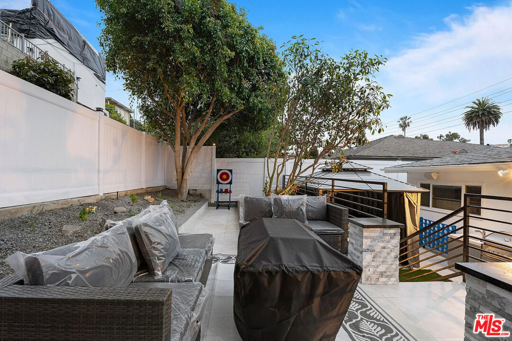 8222 Pershing Drive