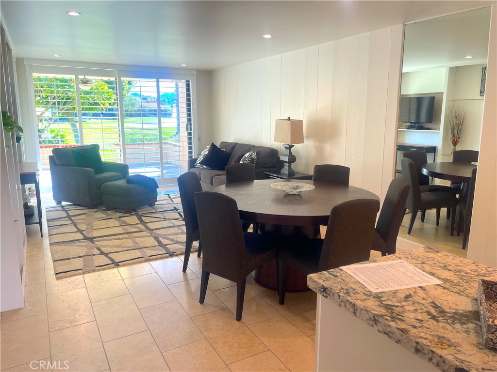Sunrise C.C. (32185) - Residential Lease