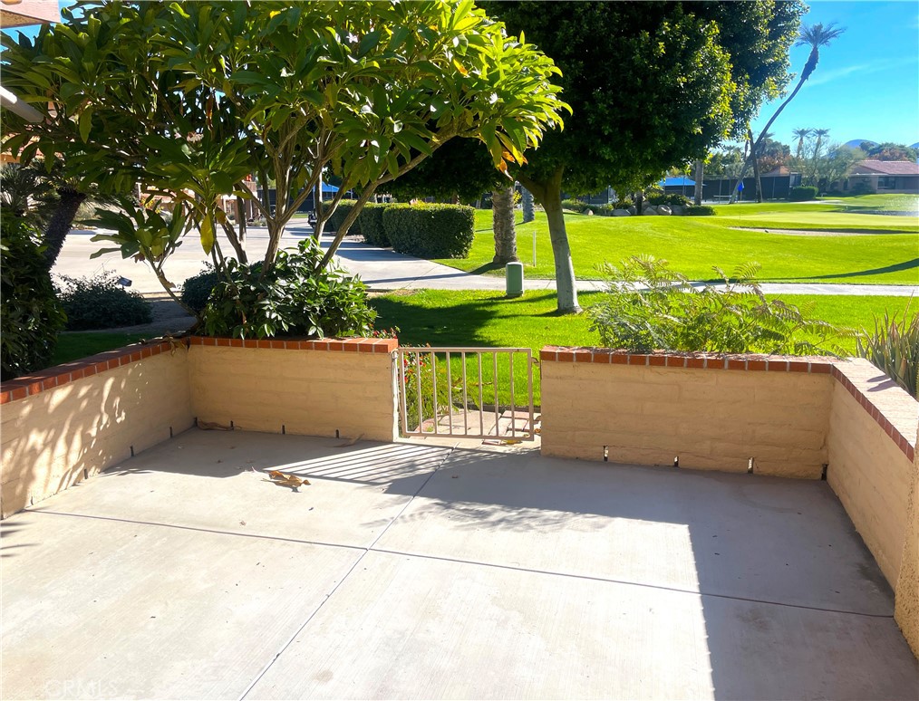 Sunrise C.C. (32185) - Residential Lease