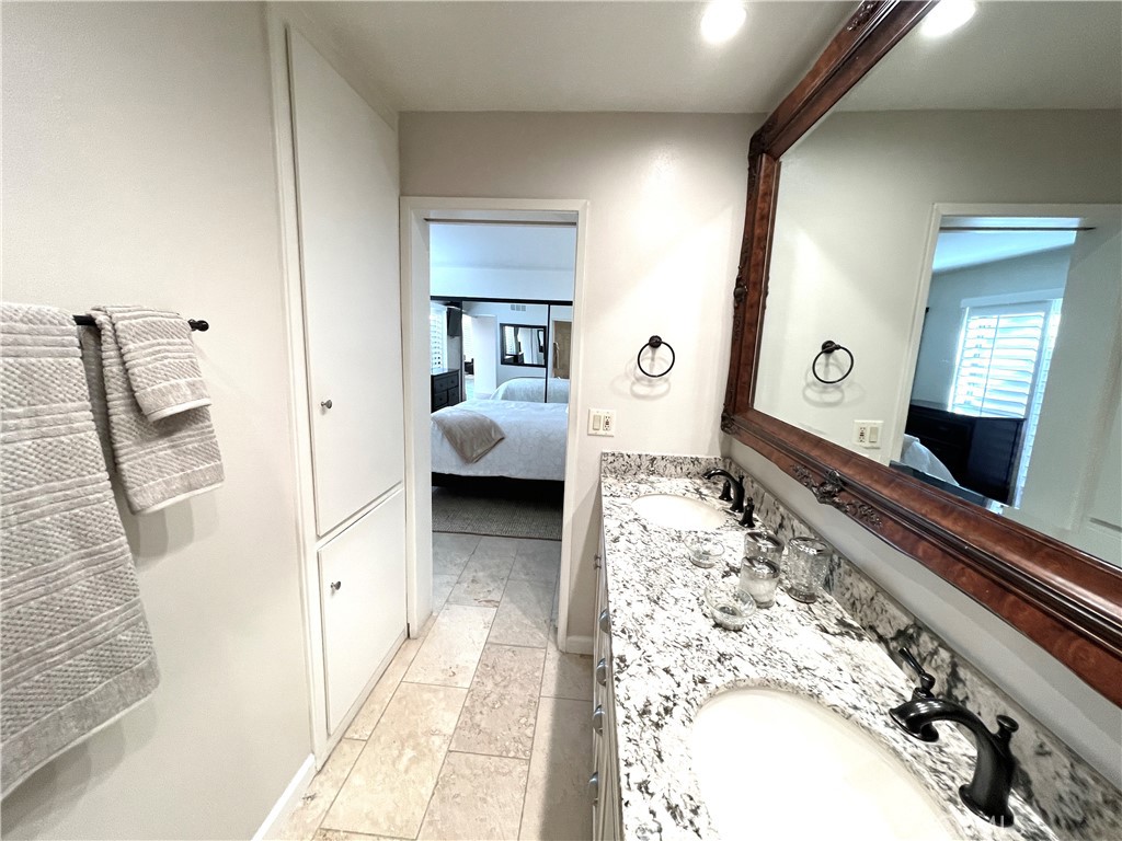 Sunrise C.C. (32185) - Residential Lease