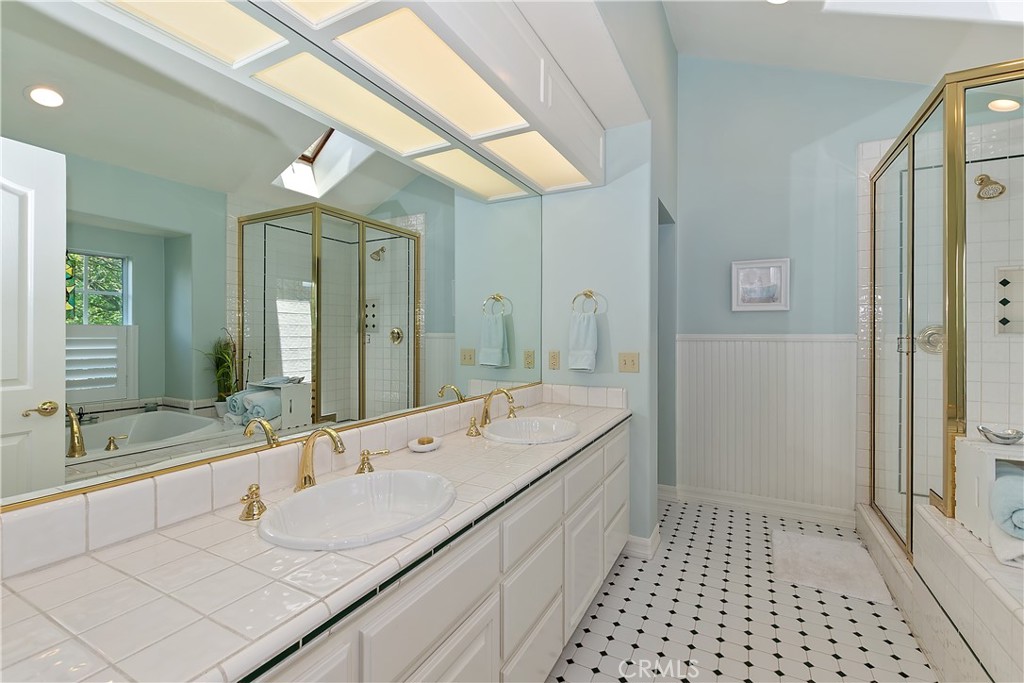 Arrowhead Woods (AWHW) - Residential