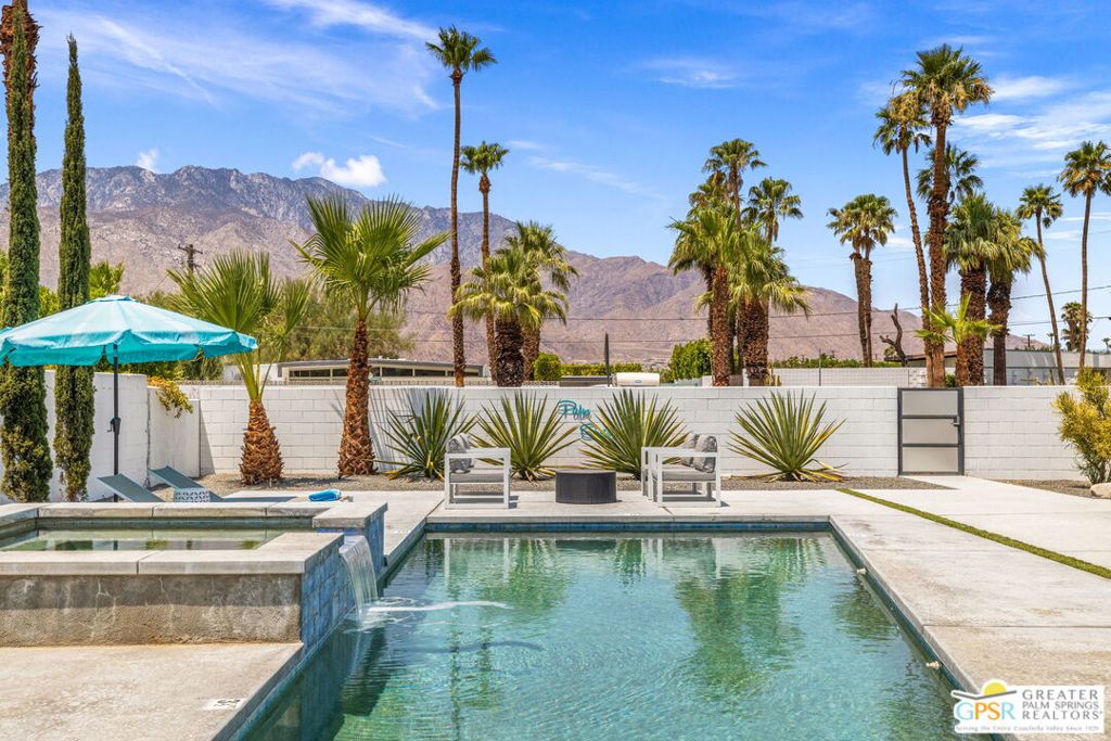 3351 E Paseo Barbara