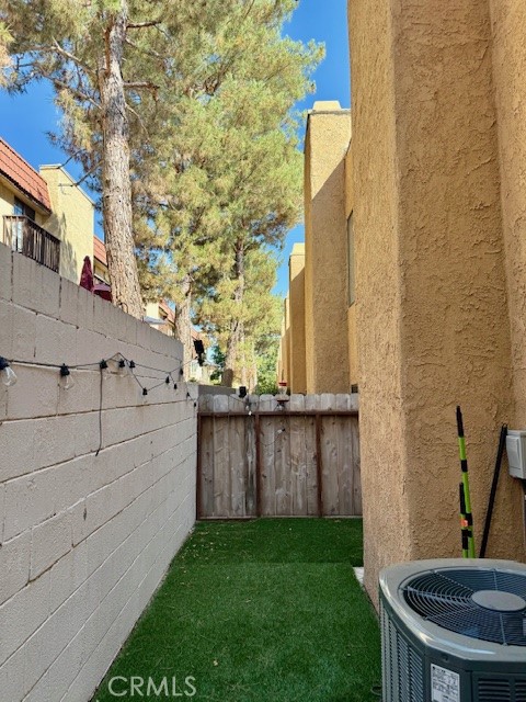Westlake Villa Condos (899) - Residential