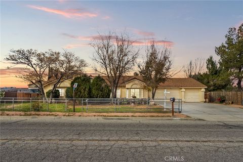 Photo of 9788 9th Avenue, Hesperia, CA 92345 (MLS # CV26018451)
