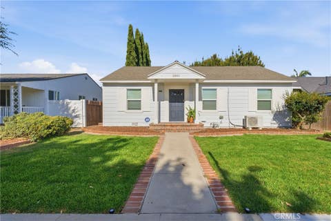 Photo of 2860 Daisy AVE, Long Beach, CA 90806 (MLS # OC26151562)