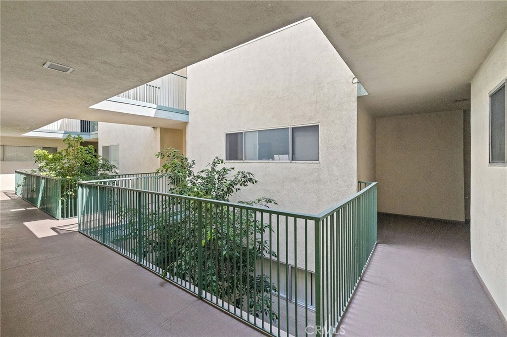 1187 E 3rd 202